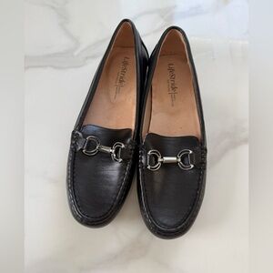 Life Stride Women's Black Leather Loafers with Silver Accents New without box